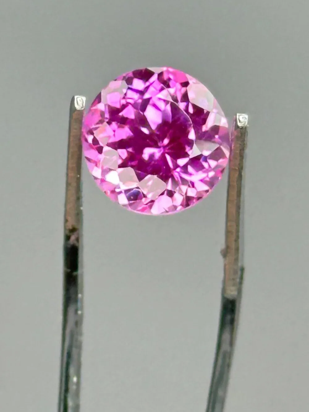Certified Excellent Round Pink RUBY - Picture 11 of 14
